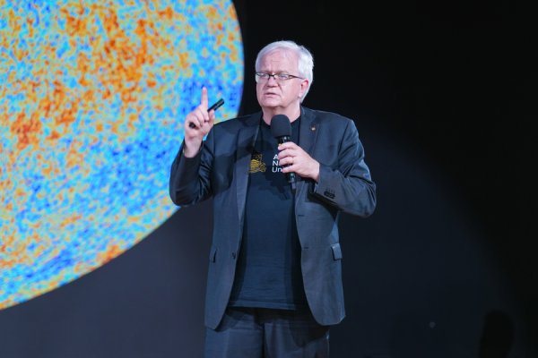 信钰证券 独家专访诺奖得主施密特：科学没有正确答案，只有最佳答案