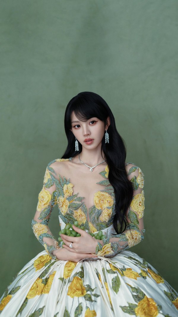 巨富配资 油画少女田曦薇